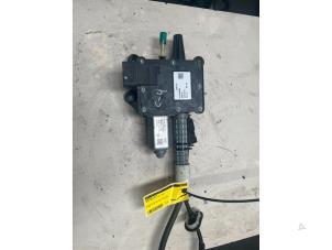 Gebruikte Handrem motor Opel Meriva 1.4 Turbo 16V ecoFLEX Prijs € 76,23 Inclusief btw aangeboden door Autosloperij de Turk