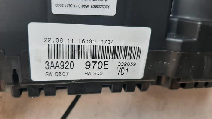 Kontaktslot + computer van een Volkswagen Passat (362) 2.0 TDI 16V 170 4Motion 2012