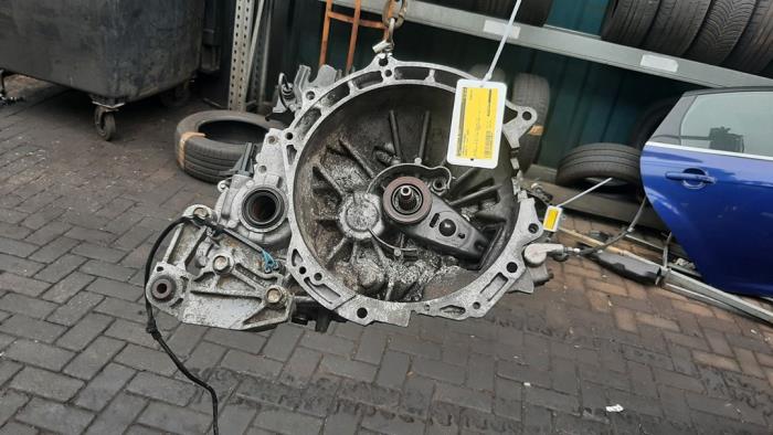 Gebruikte Versnellingsbak Mazda 5 (CR19) 1.8i 16V Prijs € 217,80 Inclusief btw aangeboden door Autosloperij de Turk