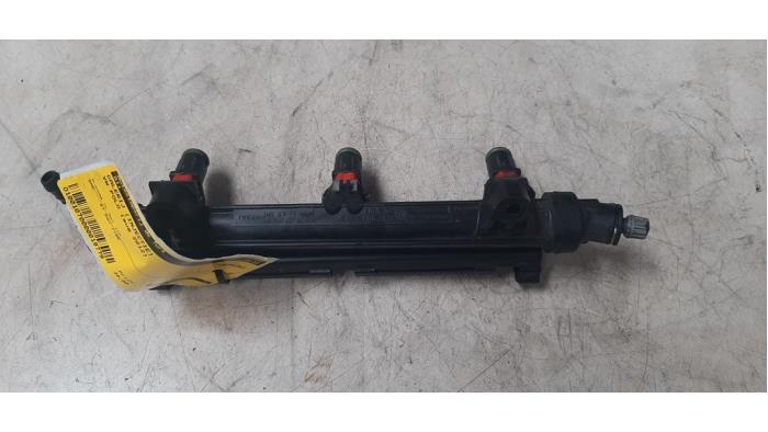 Gebruikte Galerij (Injectie) Volkswagen Polo IV (9N1/2/3) 1.2 12V Prijs € 32,67 Inclusief btw aangeboden door Autosloperij de Turk