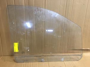 Gebruikte Portierruit 4Deurs links-voor Mercedes Vito (639.6) 2.2 111 CDI 16V Prijs € 32,67 Inclusief btw aangeboden door Autosloperij de Turk