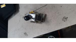 Gebruikte Pook Mazda 3 (BK12) 1.6i 16V Prijs € 43,56 Inclusief btw aangeboden door Autosloperij de Turk