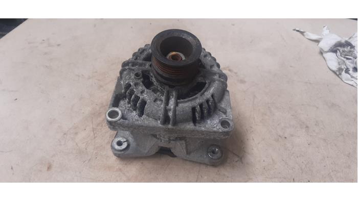 Gebruikte Alternator Opel Zafira (M75) 1.6 16V Prijs € 38,72 Inclusief btw aangeboden door Autosloperij de Turk