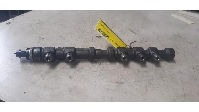 Brandstofdruk sensor van een Opel Astra J (PC6/PD6/PE6/PF6) 1.3 CDTI 16V EcoFlex 2014