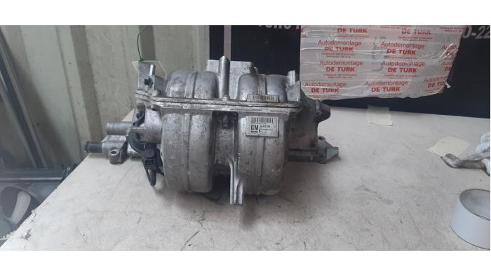Gebruikte Inlaatspruitstuk Opel Astra H (L48) 1.8 16V Prijs € 54,45 Inclusief btw aangeboden door Autosloperij de Turk