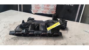 Gebruikte Inlaatspruitstuk Mercedes C Sportcoupé (C203) 1.8 C-180K 16V Prijs € 65,34 Inclusief btw aangeboden door Autosloperij de Turk