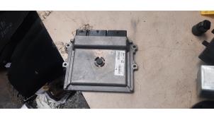 Gebruikte Kontaktslot + computer Renault Clio IV (5R) 0.9 Energy TCE 90 12V Prijs € 163,35 Inclusief btw aangeboden door Autosloperij de Turk