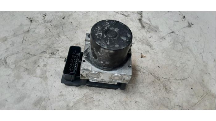 Gebruikte ABS Pomp Seat Ibiza III (6L1) 1.9 TDI 100 Prijs € 43,56 Inclusief btw aangeboden door Autosloperij de Turk