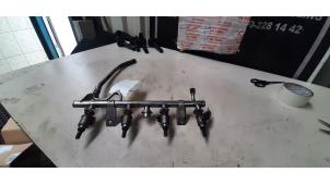 Gebruikte Common rail (Injectie) Mercedes C Sportcoupé (C203) 1.8 C-200K 16V Prijs € 43,56 Inclusief btw aangeboden door Autosloperij de Turk