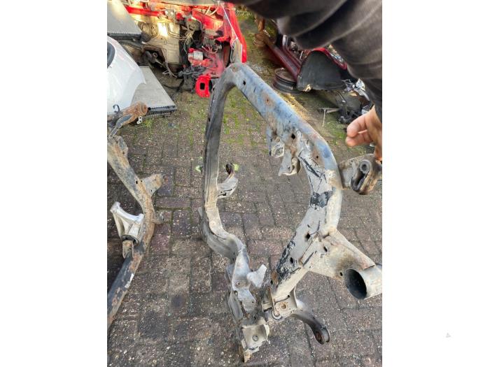 Gebruikte Subframe Opel Astra H (L48) 1.2 16V Twinport Prijs € 76,23 Inclusief btw aangeboden door Autosloperij de Turk