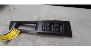 Gebruikte Schakelaar Elektrisch Raam Opel Meriva 1.4 Turbo 16V Ecotec Prijs € 26,62 Inclusief btw aangeboden door Autosloperij de Turk