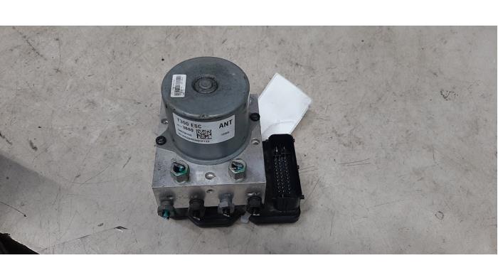 Gebruikte ABS Pomp Chevrolet Aveo 1.3 D 16V Prijs € 82,28 Inclusief btw aangeboden door Autosloperij de Turk