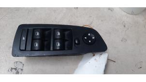 Gebruikte Combischakelaar ramen BMW 1 serie (E87/87N) 116i 2.0 16V Prijs € 21,78 Inclusief btw aangeboden door Autosloperij de Turk