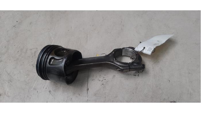 Gebruikte Zuiger Opel Insignia 2.0 CDTI 16V 160 Ecotec Prijs € 32,67 Inclusief btw aangeboden door Autosloperij de Turk