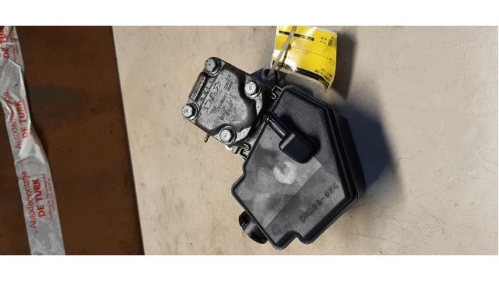 Gebruikte Servopomp Saab 9-3 II (YS3F) 2.0t 16V Prijs € 65,34 Inclusief btw aangeboden door Autosloperij de Turk