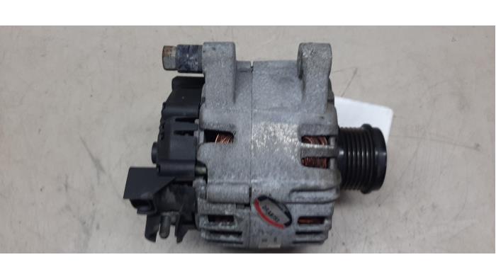 Alternator van een Ford Focus 3 1.6 TDCi 115 2013