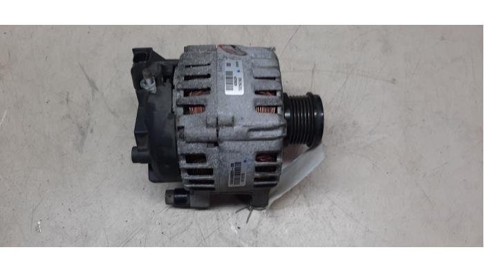 Alternator van een Ford Focus 3 1.6 TDCi 115 2013
