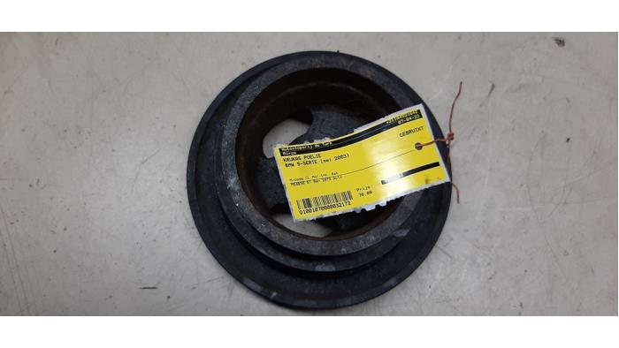 Gebruikte Poelie Krukas BMW 5 serie (E60) 530i 24V Prijs € 76,23 Inclusief btw aangeboden door Autosloperij de Turk