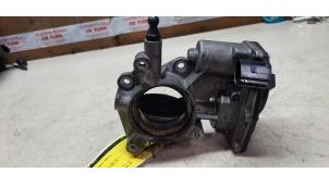 Gebruikte Gasklephuis Opel Insignia Country Tourer 2.0 CDTI 16V 130 ecoFLEX Prijs € 54,45 Inclusief btw aangeboden door Autosloperij de Turk