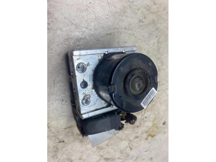 Gebruikte ABS Pomp Mazda 5 (CR19) 1.8i 16V Prijs € 65,34 Inclusief btw aangeboden door Autosloperij de Turk