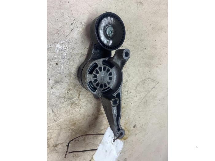 Gebruikte Spanrol Multiriem Volkswagen Caddy III (2KA,2KH,2CA,2CH) 2.0 SDI Prijs € 26,62 Inclusief btw aangeboden door Autosloperij de Turk