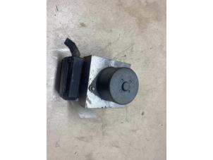 Gebruikte ABS Pomp Mini Mini (R56) 1.6 16V Cooper Prijs € 130,68 Inclusief btw aangeboden door Autosloperij de Turk