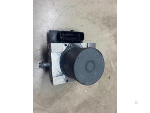 Gebruikte ABS Pomp Mercedes E (C207) E-350 CDI V6 24V Prijs € 163,35 Inclusief btw aangeboden door Autosloperij de Turk