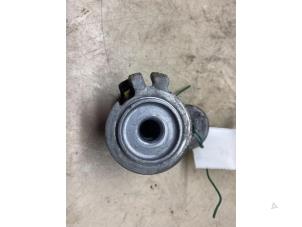 Gebruikte Spanrol Multiriem Volkswagen Polo V (6R) 1.2 12V BlueMotion Technology Prijs € 21,78 Inclusief btw aangeboden door Autosloperij de Turk