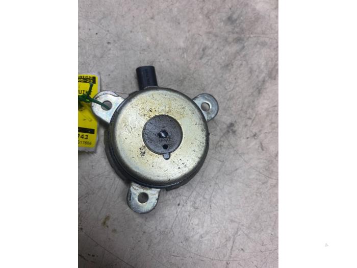 Gebruikte Nokkenas Sensor Ford Fiesta 6 (JA8) 1.0 EcoBoost 12V 100 Prijs € 21,78 Inclusief btw aangeboden door Autosloperij de Turk