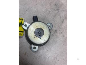 Gebruikte Nokkenas Sensor Ford Fiesta 6 (JA8) 1.0 EcoBoost 12V 100 Prijs € 21,78 Inclusief btw aangeboden door Autosloperij de Turk