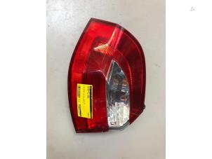 Gebruikte Achterlicht links Kia Rio III (UB) 1.1 CRDi VGT 12V Prijs € 54,45 Inclusief btw aangeboden door Autosloperij de Turk
