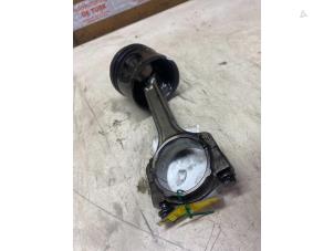 Gebruikte Zuiger Opel Combo Tour 1.3 CDTI 16V ecoFlex Prijs € 21,78 Inclusief btw aangeboden door Autosloperij de Turk