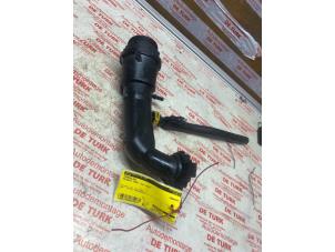 Gebruikte Turboslang Peugeot 2008 (CU) 1.2 Vti 12V PureTech 82 Prijs € 21,78 Inclusief btw aangeboden door Autosloperij de Turk