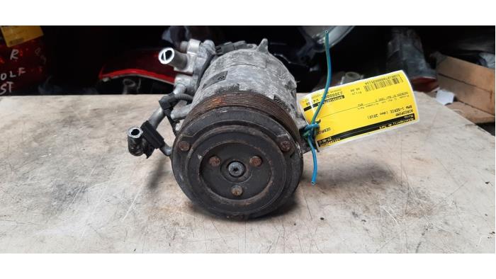 Aircopomp van een BMW 1 serie (E87/87N) 116i 2.0 16V 2010