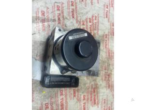 Gebruikte ABS Pomp Mercedes R (W251) 3.0 320 CDI 24V 4-Matic Prijs € 315,81 Inclusief btw aangeboden door Autosloperij de Turk