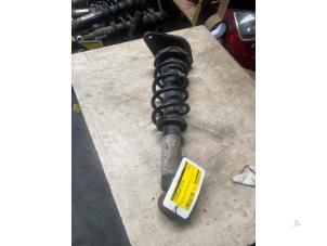 Gebruikte Schokdemper links-achter Mini Countryman (R60) 1.6 16V Cooper Prijs € 65,34 Inclusief btw aangeboden door Autosloperij de Turk