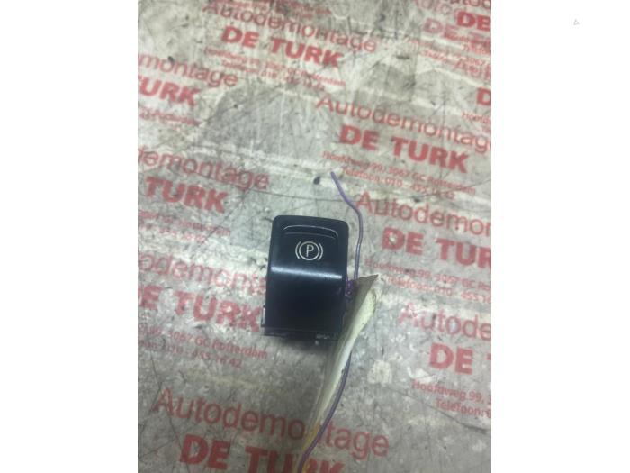 Gebruikte Schakelaar handrem Opel Meriva (B) 1.4 Turbo 16V ecoFLEX Prijs € 10,89 Inclusief btw aangeboden door Autosloperij de Turk