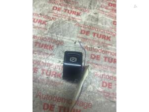 Gebruikte Handrem schakelaar Opel Meriva 1.4 Turbo 16V ecoFLEX Prijs € 10,89 Inclusief btw aangeboden door Autosloperij de Turk