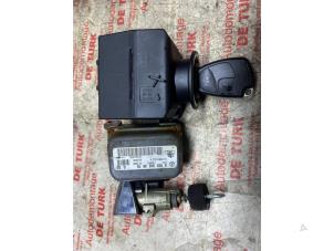 Gebruikte Kontaktslot + computer Mercedes C Combi (S203) 1.8 C-200K 16V Prijs € 239,58 Inclusief btw aangeboden door Autosloperij de Turk