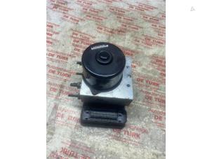 Gebruikte ABS Pomp Ford Focus 1 Wagon 1.6 16V Prijs € 43,56 Inclusief btw aangeboden door Autosloperij de Turk