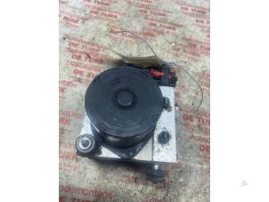 Gebruikte ABS Pomp Volkswagen Polo V (6R) 1.2 12V BlueMotion Technology Prijs € 43,56 Inclusief btw aangeboden door Autosloperij de Turk