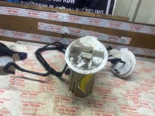 Gebruikte Dieselpomp Mercedes E (C207) E-350 CDI V6 24V Prijs € 163,35 Inclusief btw aangeboden door Autosloperij de Turk