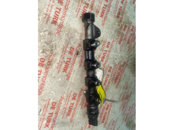 Gebruikte Common rail (Injectie) Opel Insignia 2.0 CDTI 16V 130 Ecotec Prijs € 43,56 Inclusief btw aangeboden door Autosloperij de Turk