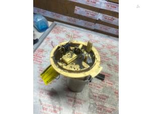 Gebruikte Dieselpomp Mercedes B (W246) 1.8 B-180 CDI BlueEFFICIENCY 16V Prijs € 119,79 Inclusief btw aangeboden door Autosloperij de Turk