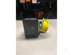 Gebruikte ABS Pomp Opel Vivaro 1.6 CDTI 115 Prijs € 119,79 Inclusief btw aangeboden door Autosloperij de Turk