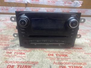 Gebruikte Radio CD Speler Opel Vivaro 1.6 CDTI 115 Prijs € 120,00 Margeregeling aangeboden door Autosloperij de Turk