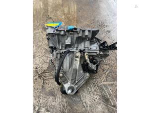 Gebruikte Versnellingsbak Renault Clio III (BR/CR) 1.2 16V TCe 100 Prijs € 217,80 Inclusief btw aangeboden door Autosloperij de Turk