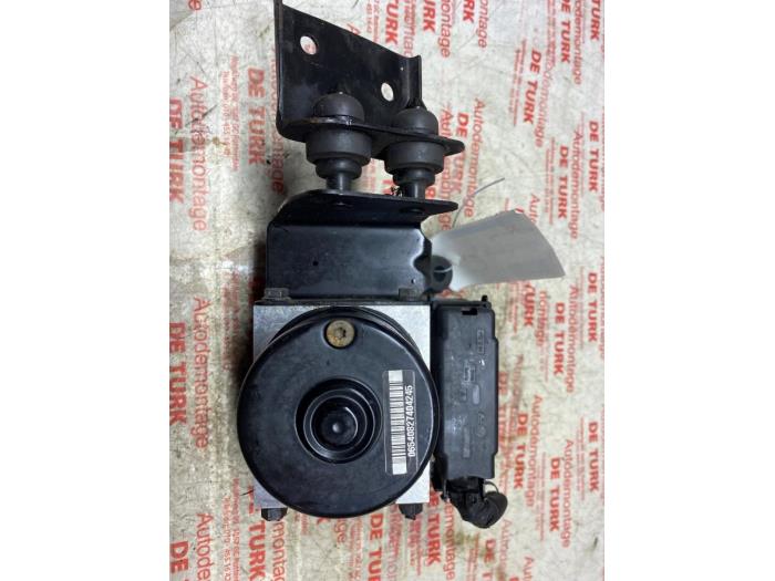 Gebruikte ABS Pomp Volkswagen Polo IV (9N1/2/3) 1.9 SDI Prijs € 82,28 Inclusief btw aangeboden door Autosloperij de Turk