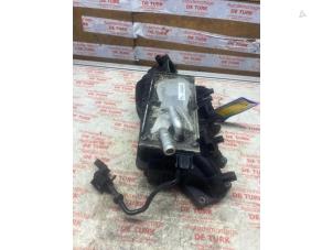 Gebruikte Inlaatspruitstuk Skoda Fabia II (5J) 1.2 TSI Prijs € 48,40 Inclusief btw aangeboden door Autosloperij de Turk