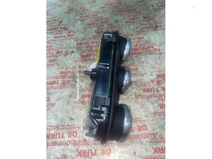 Kachel Bedieningspaneel van een Alfa Romeo Giulietta (940) 1.4 TB 16V MultiAir 2011